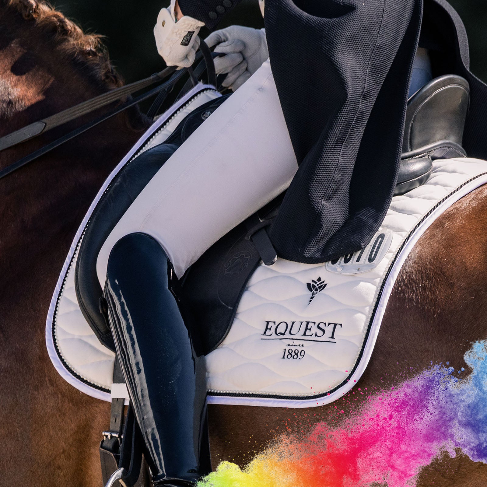 EQUEST Velvet Swing Saddle Pad