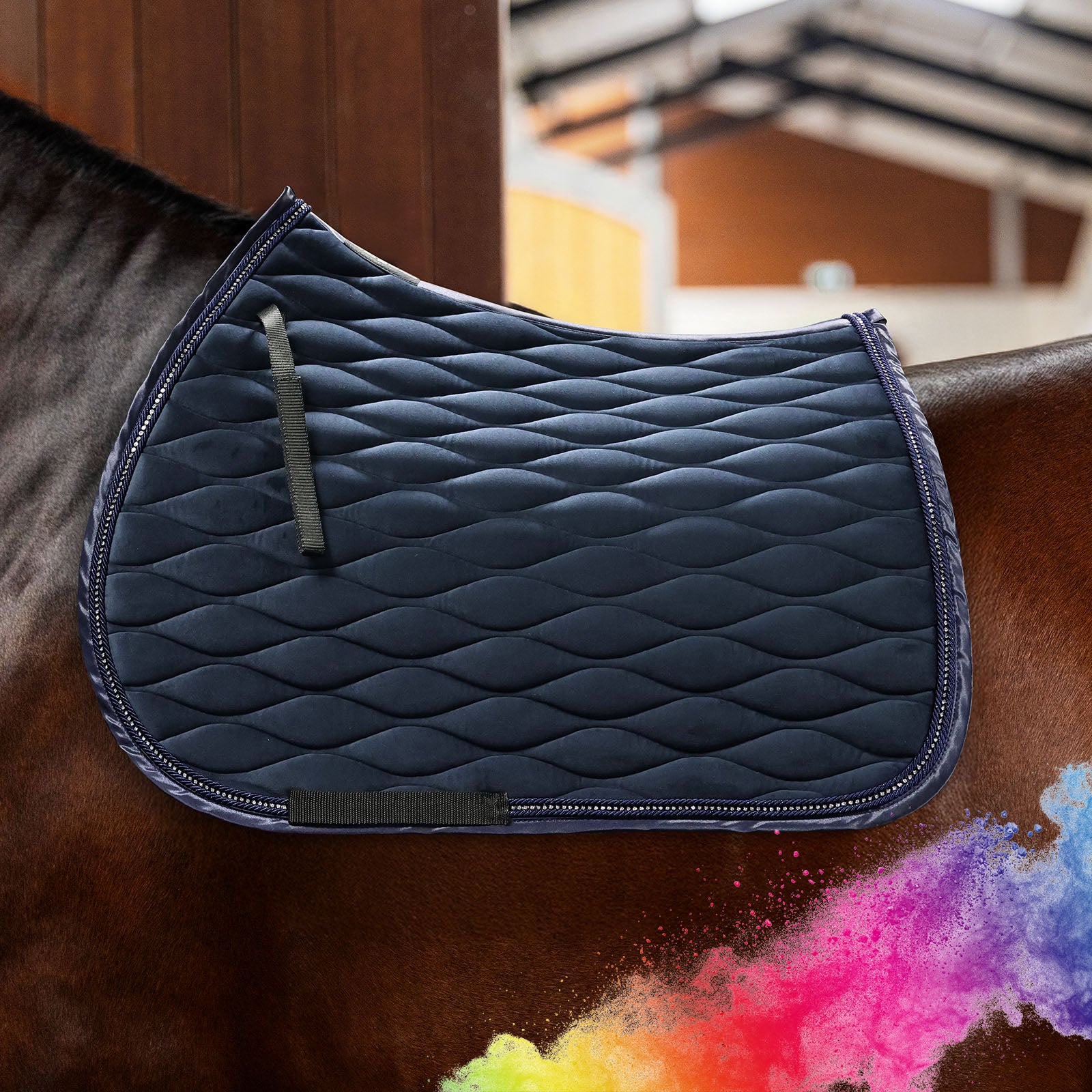 EQUEST Velvet Swing Saddle Pad