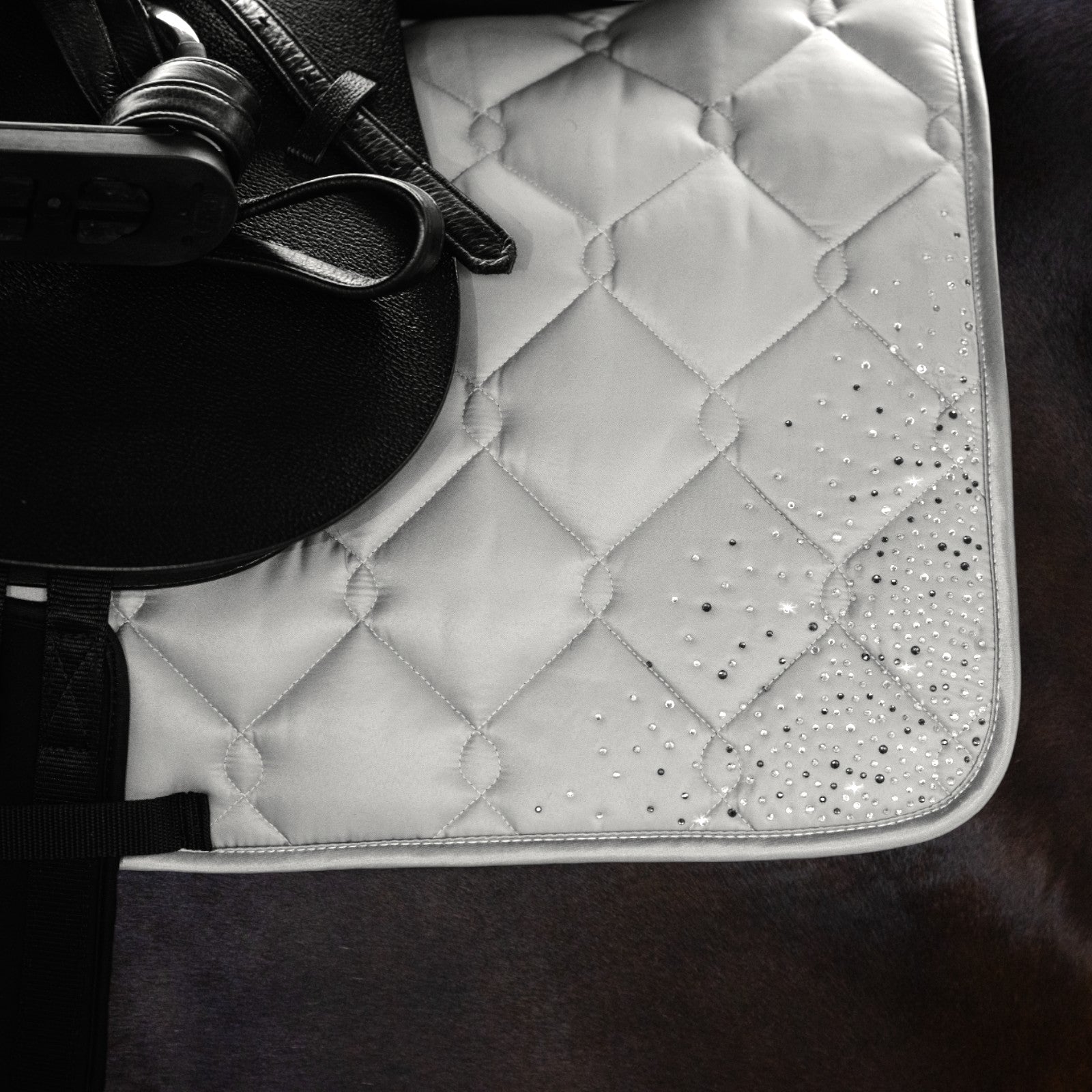 Tapis de selle EQUEST Macro Avenue Delight