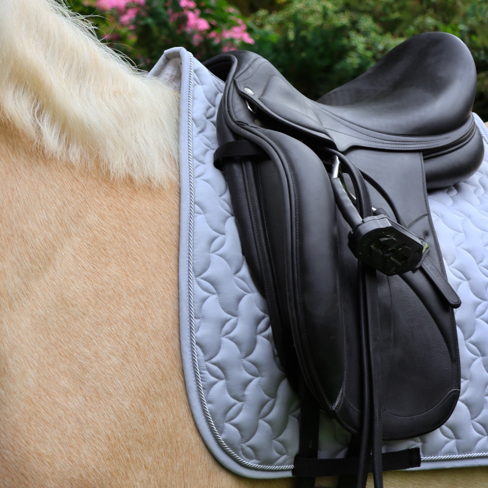 EQUEST Schabracke Macro Fabulous mit Kordel