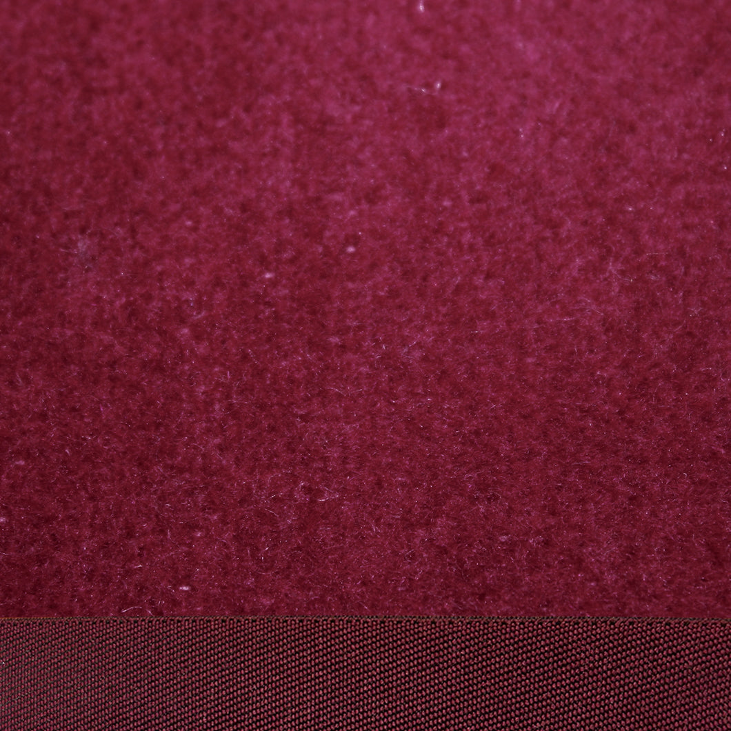 EQUEST Dralon Decke in Bordeaux mit Einfassung Bordeaux – Materialansicht