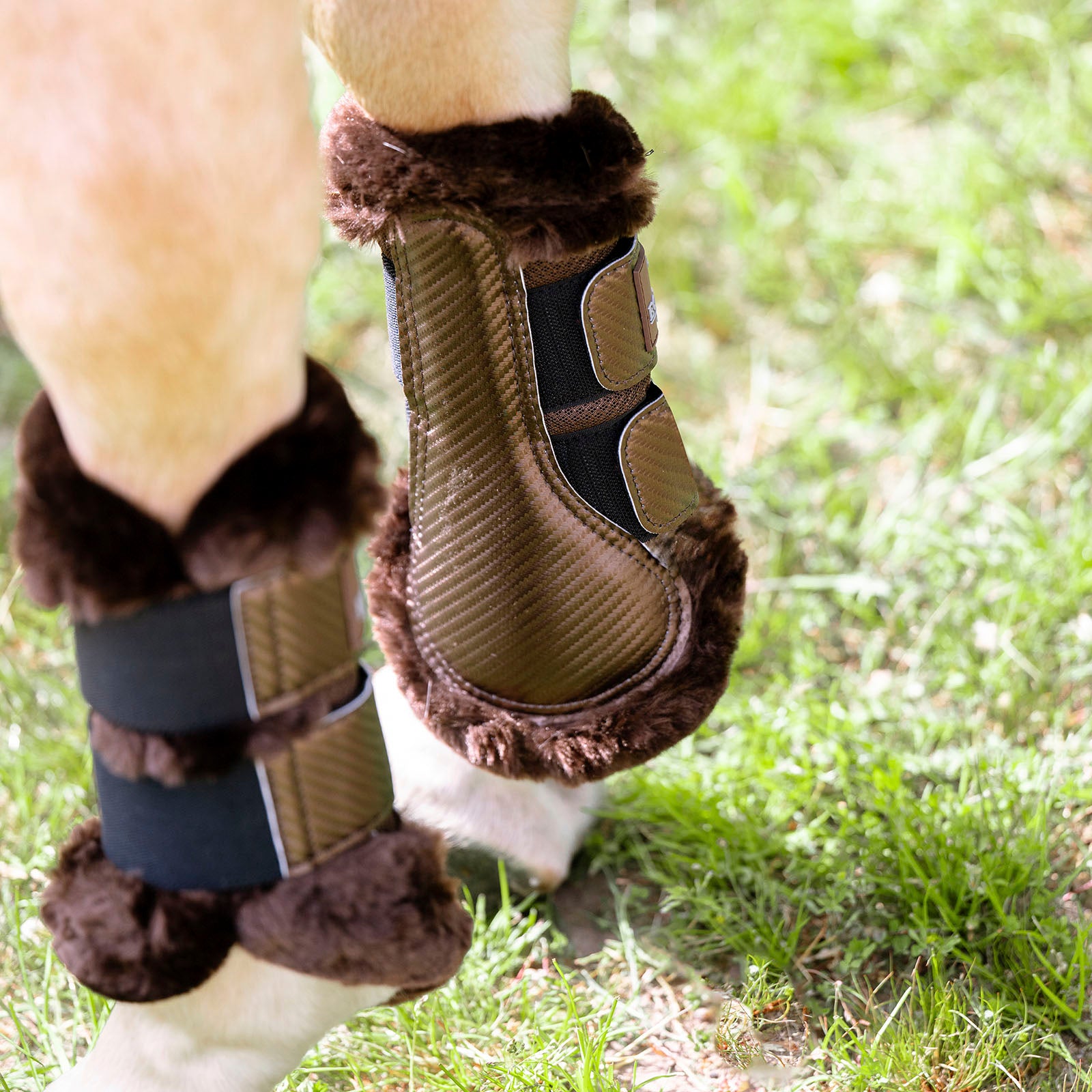 EQUEST Gamasche Air Flow Mesh Carbon | 2er Set