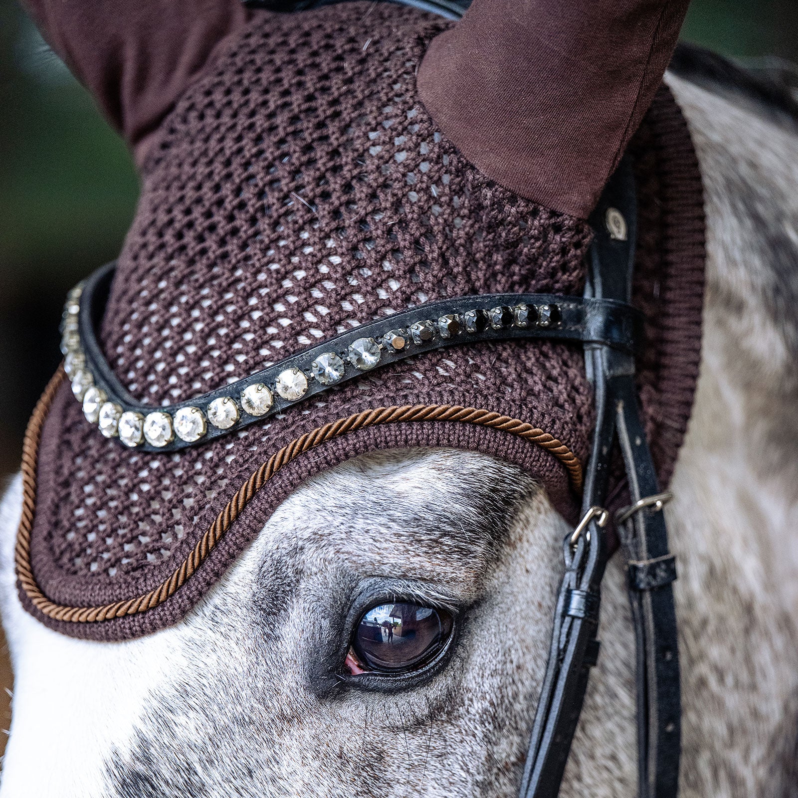 EQUEST Fliegenohr | mit einer Kordel