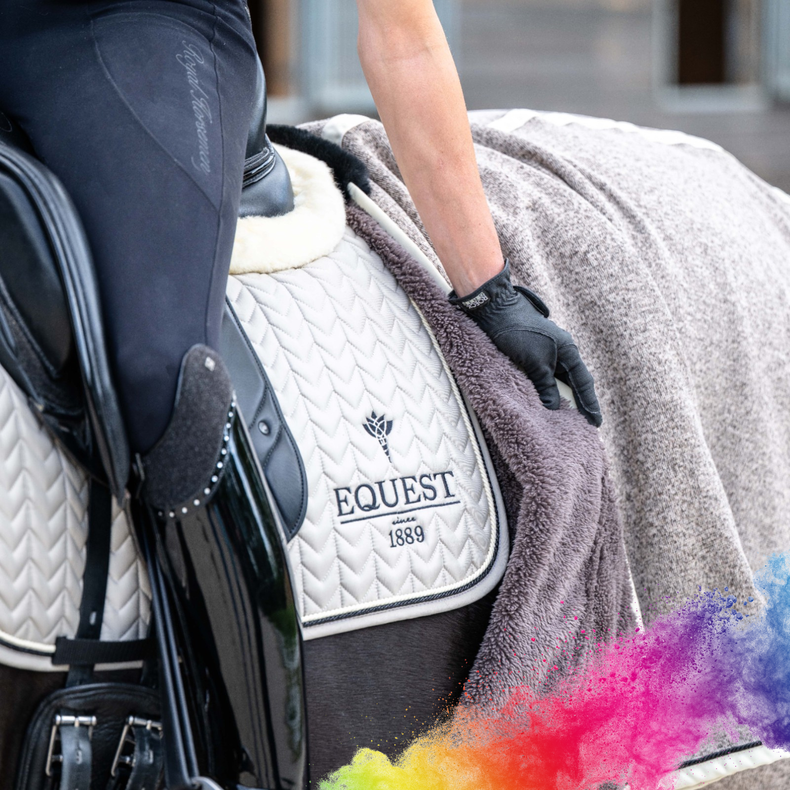 EQUEST Saddle Pad Macro Arrow